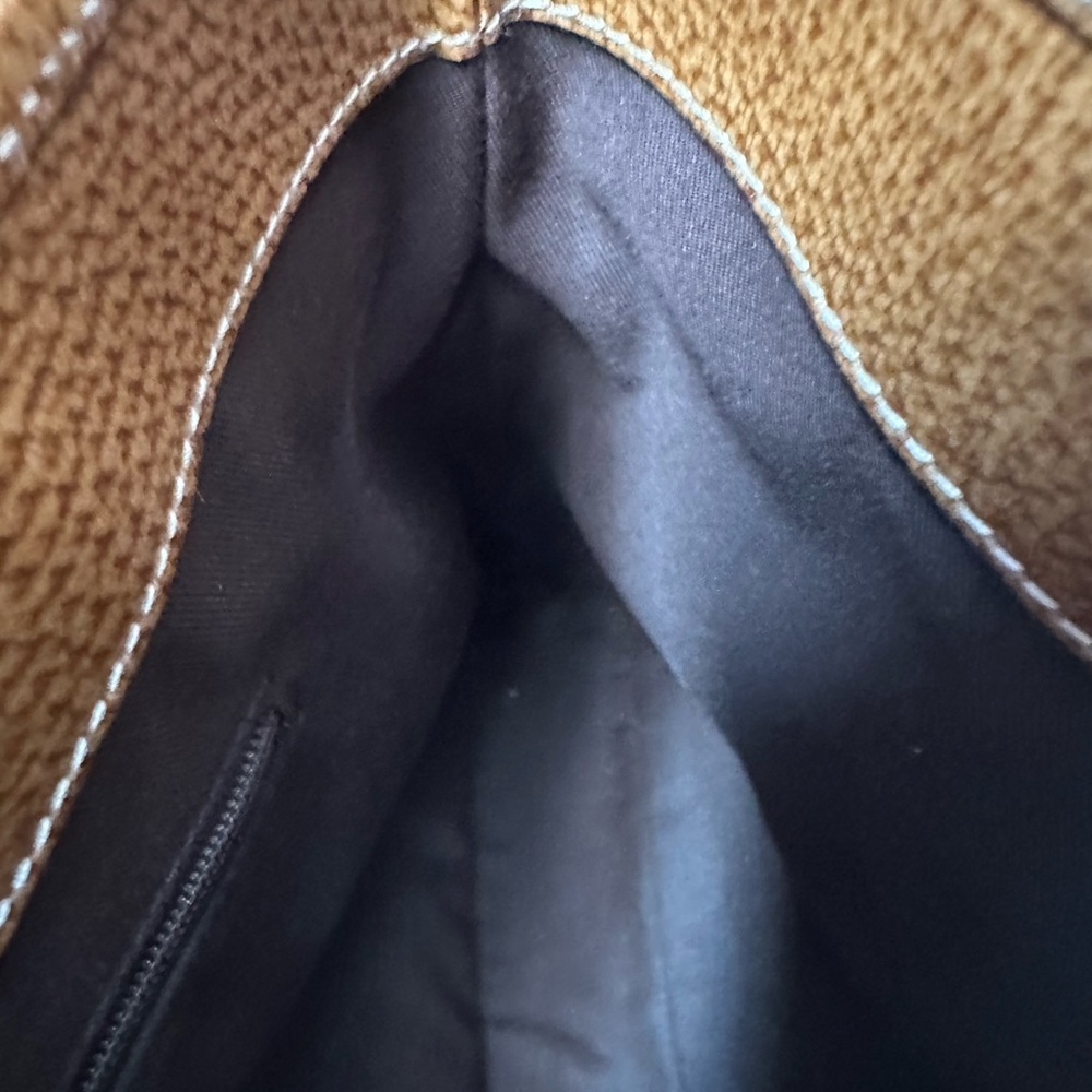 Authentic ** Gucci Monogram Medium Tote - image 8